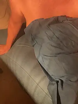 Reine_du_Vice84's cam snapshot