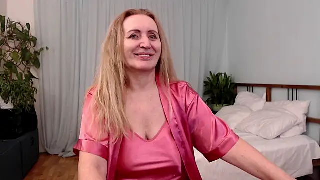 MilaWantFunXXX's cam snapshot