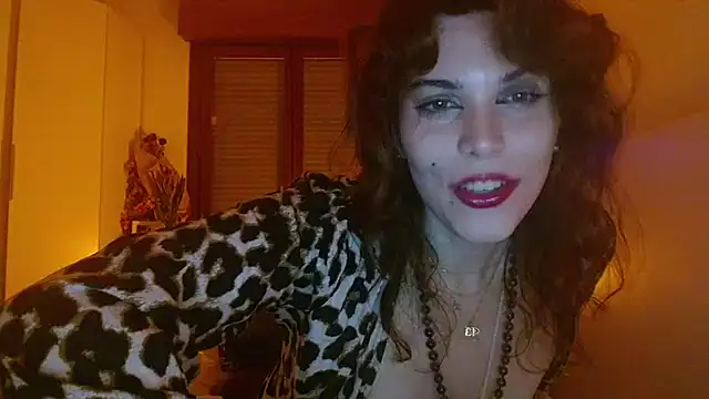 Regina_5's cam snapshot