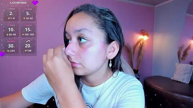 katy_sweet19's cam snapshot