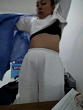 Madisson-04_'s cam snapshot