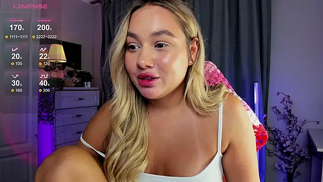 _Loneve__'s cam snapshot