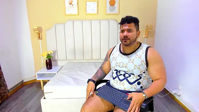 michael_hill1 live sex cam