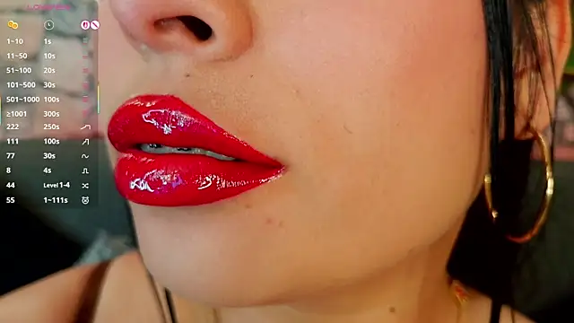 mia_roux1's cam snapshot