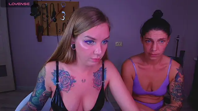 Carrie_Moonshine's cam snapshot