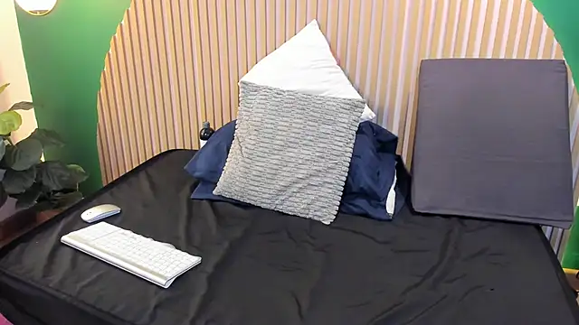 roxy_hell's cam snapshot