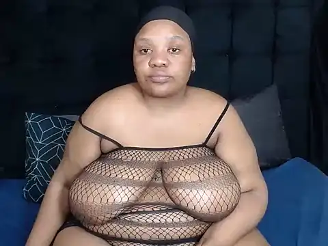 CaramelBootty's cam snapshot