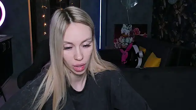 Blckmirrorr's cam snapshot