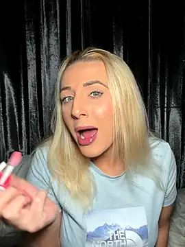 Strongqueen's cam snapshot