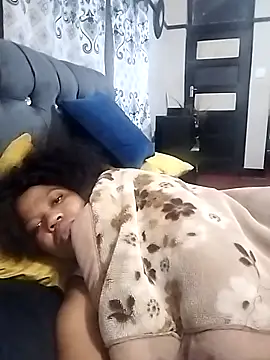 CaramelBoootie's cam snapshot