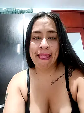 kamila_lovee's cam snapshot