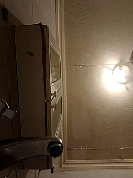 DarkQueen_94's cam snapshot