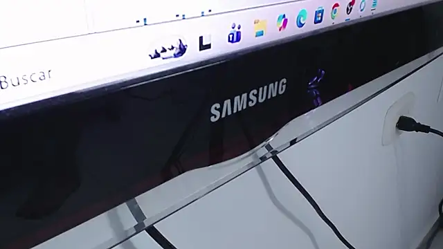 coraly_'s cam snapshot