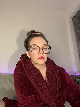 FemDom_RubyKnightXXO's cam snapshot