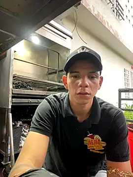 Dylams_maja's cam snapshot