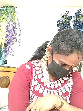 Tamil_Aathira's cam snapshot