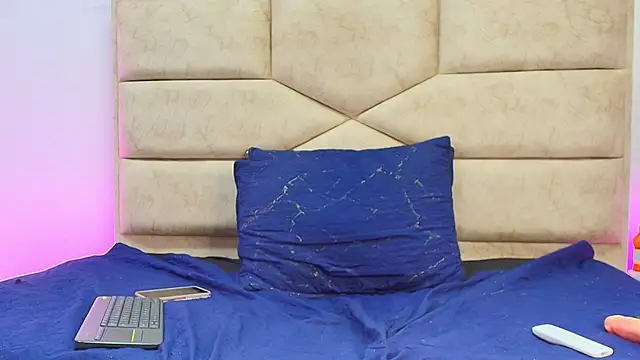 Angell_cooper's cam snapshot