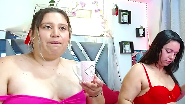 EmmaTower's cam snapshot