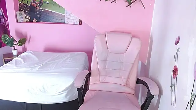 martinasmith303av's cam snapshot