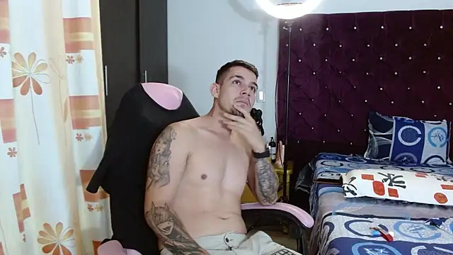 BooyHott_'s cam snapshot