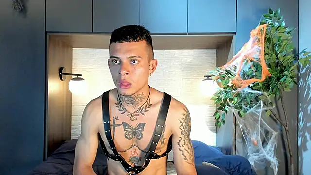 MrJustin_'s cam snapshot