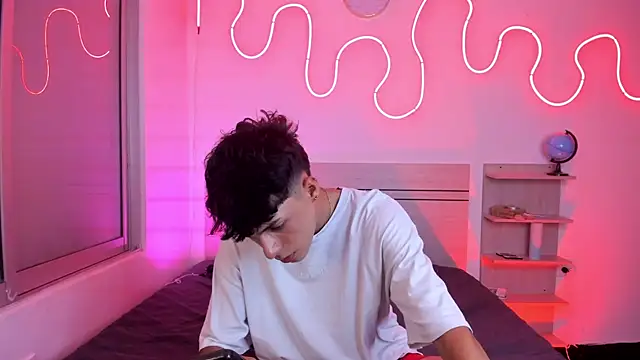 luccas_ferreira's cam snapshot