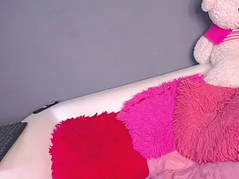 sarahh_angeel live sex cam