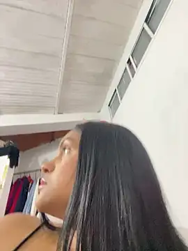 Messy-diana21's cam snapshot