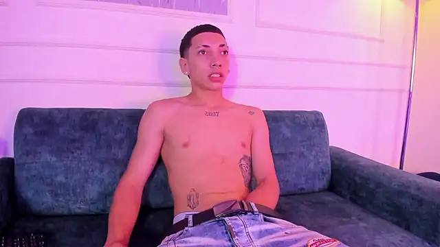 Ryan_Rickz's cam snapshot