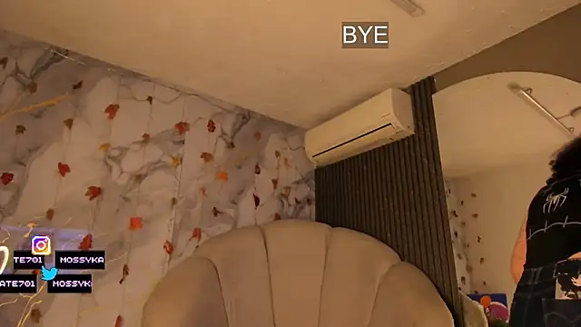 Katemoss70 live sex cam