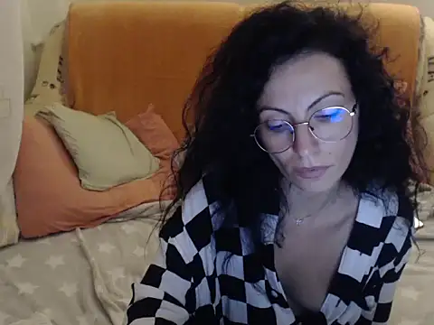 Emmatoo's cam snapshot