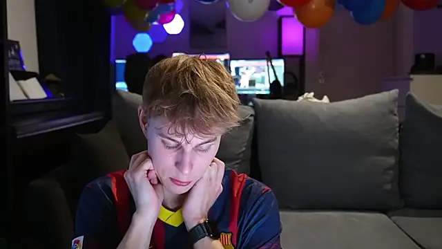 InnocentGuysOF's cam snapshot