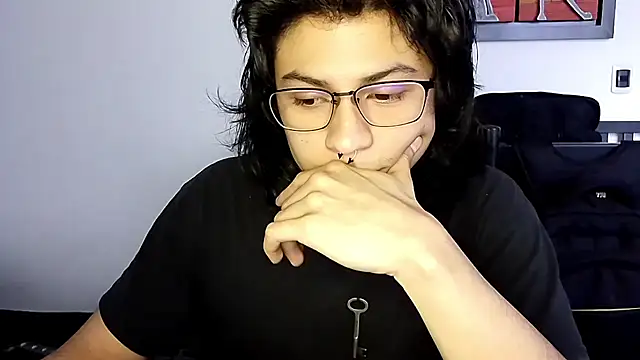 Thrash_Riff_God_93's cam snapshot