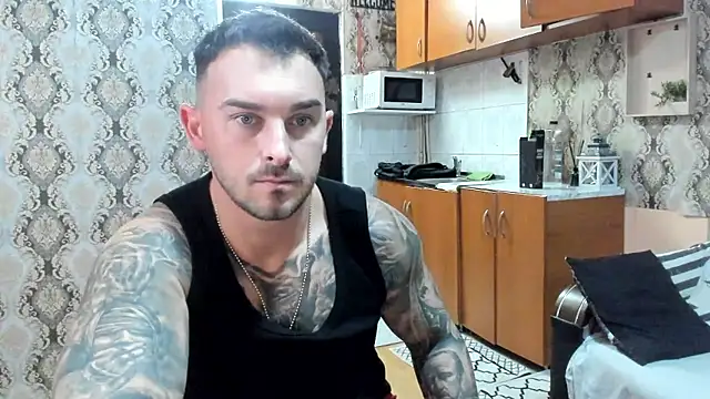 Jonmusclemaster live sex cam