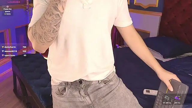 MarcoVitto live sex cam