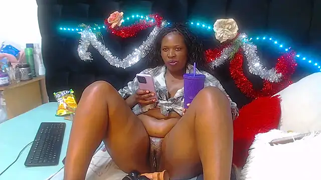 TaurusClitCake's cam snapshot