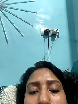 heenashai's cam snapshot