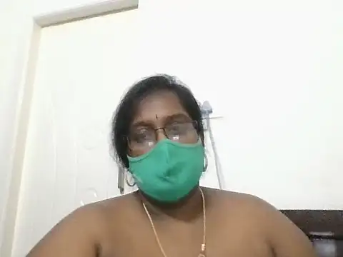 hootypriya's cam snapshot