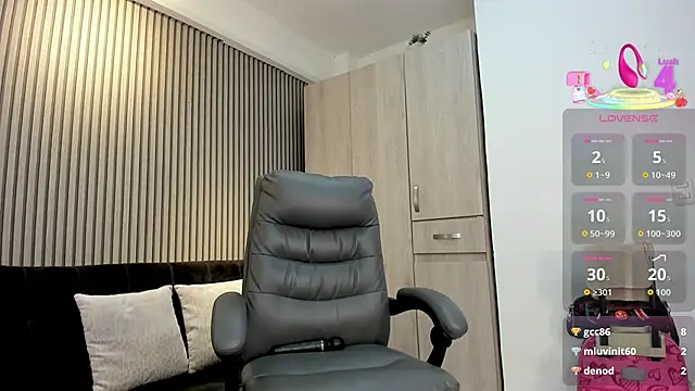 lily_cash1 live sex cam