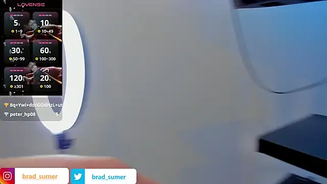 Brad_Summer live sex cam