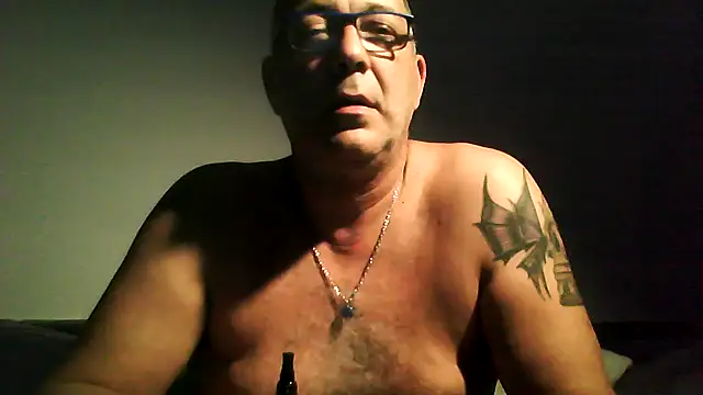 Soloyan live sex cam