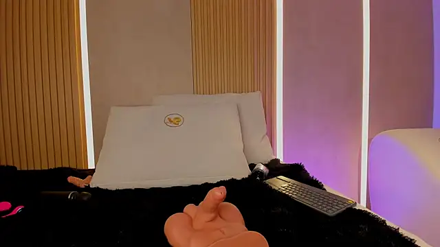 liah_cleir's cam snapshot