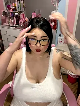 Madiiison333's cam snapshot