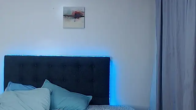 _Luna_Vixen's cam snapshot