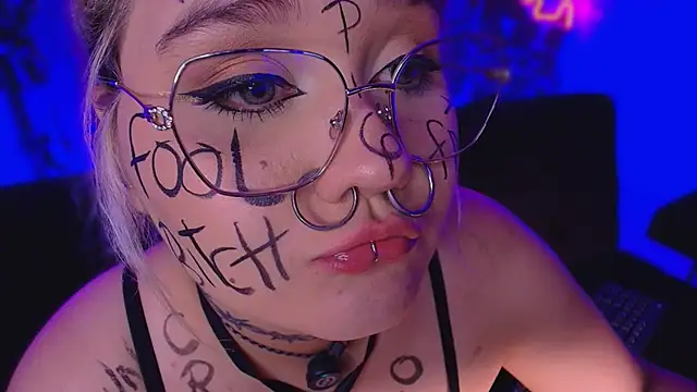 Laura_takint's cam snapshot