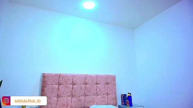 Ares_Alpha's cam snapshot