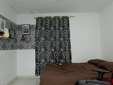 son_hades1's cam snapshot