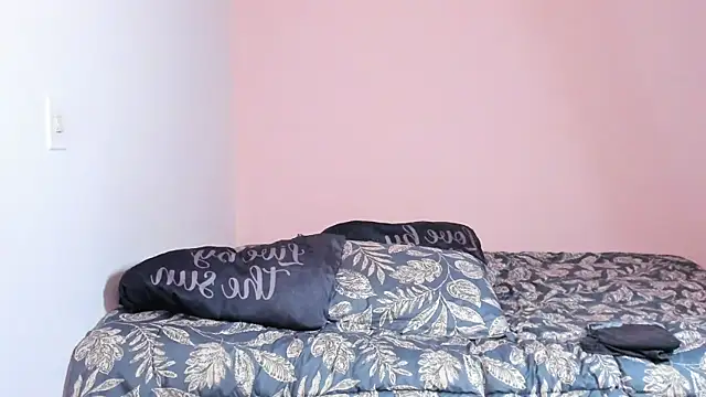 nina_pons's cam snapshot