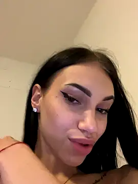 ilariea_girl live sex cam