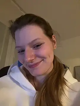 MaryHiggins's cam snapshot